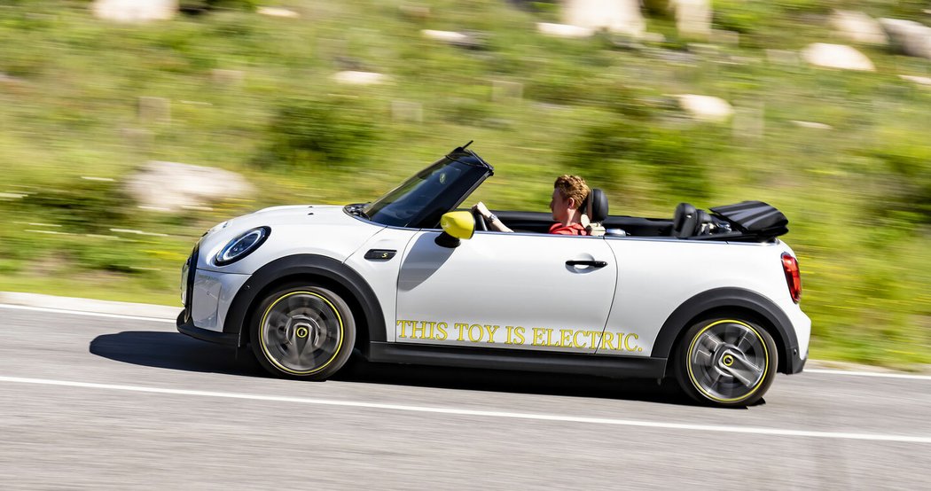 Mini Cooper SE Cabrio One-Off