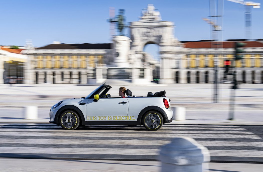 Mini Cooper SE Cabrio One-Off