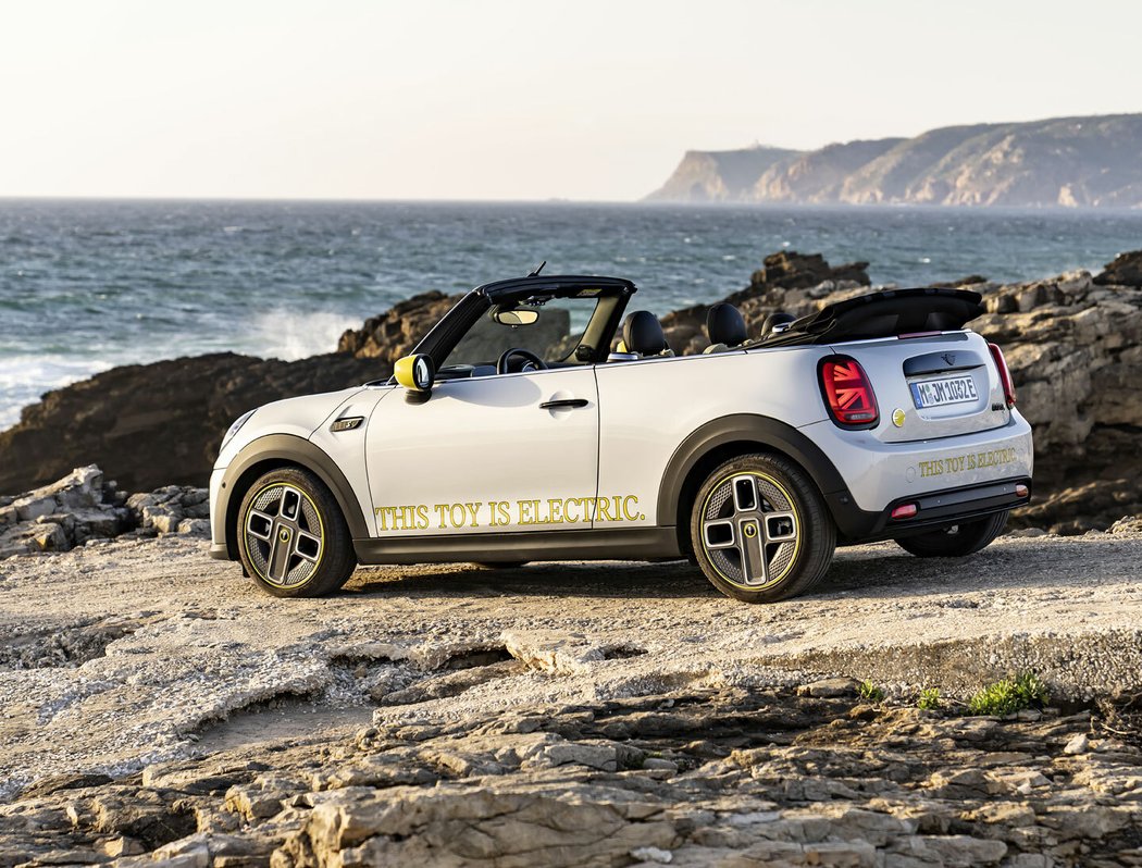 Mini Cooper SE Cabrio One-Off