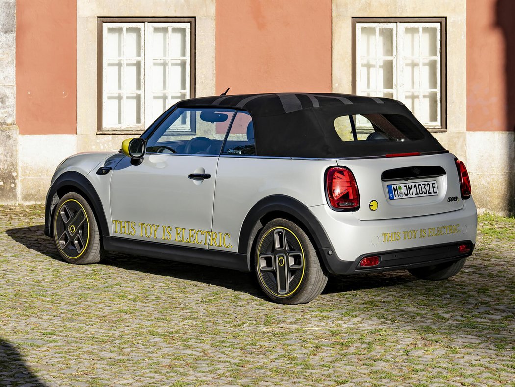 Mini Cooper SE Cabrio One-Off