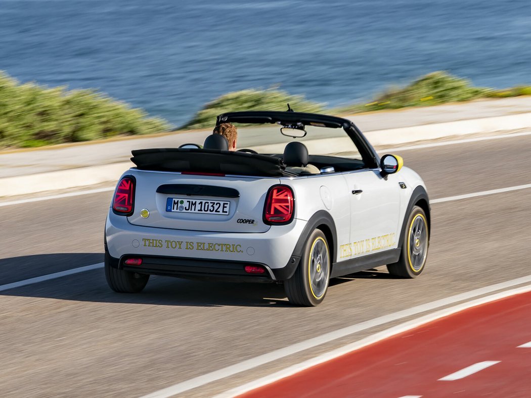 Mini Cooper SE Cabrio One-Off