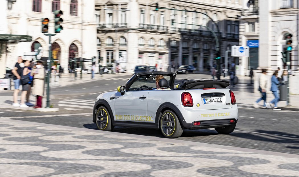 Mini Cooper SE Cabrio One-Off