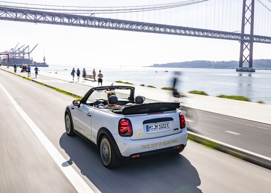 Mini Cooper SE Cabrio One-Off