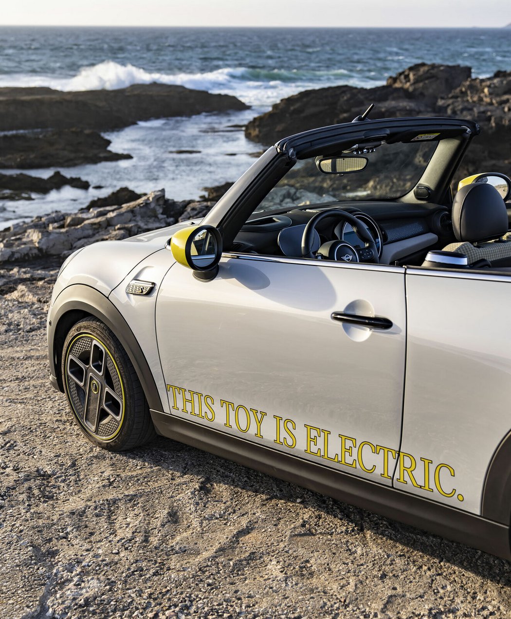 Mini Cooper SE Cabrio One-Off