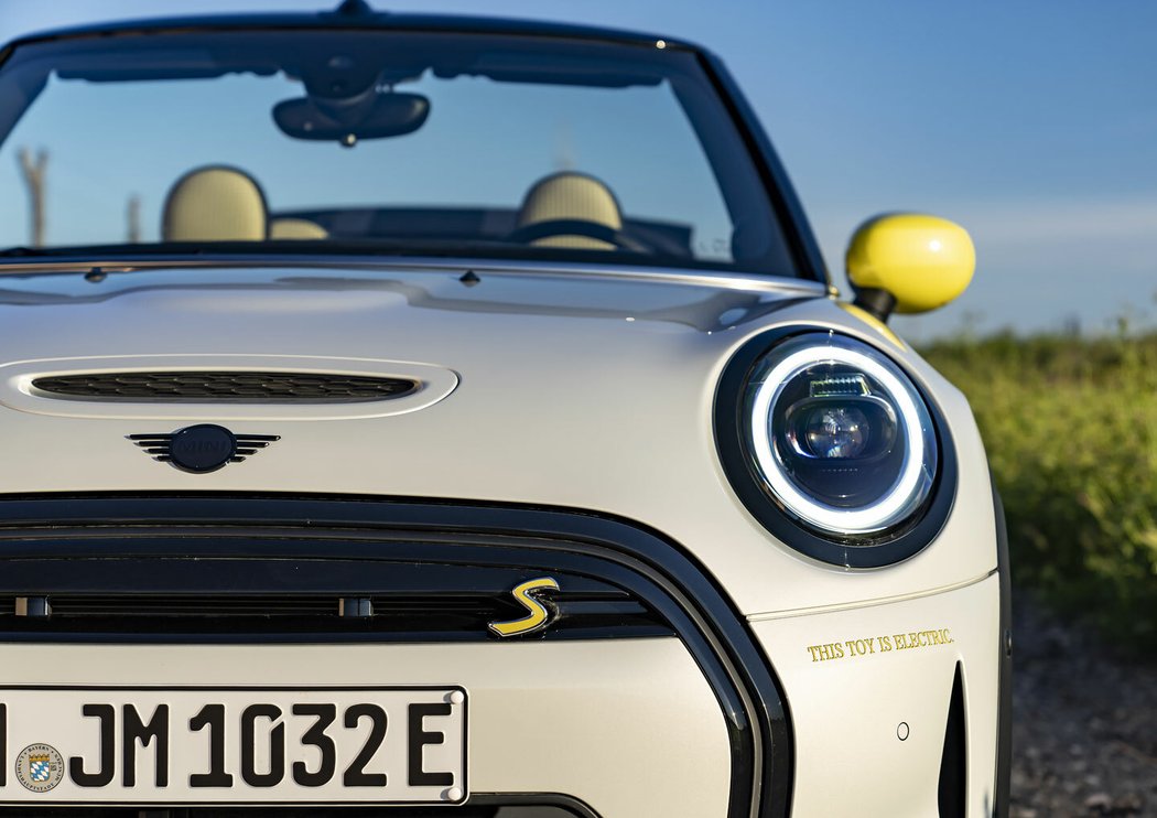 Mini Cooper SE Cabrio One-Off