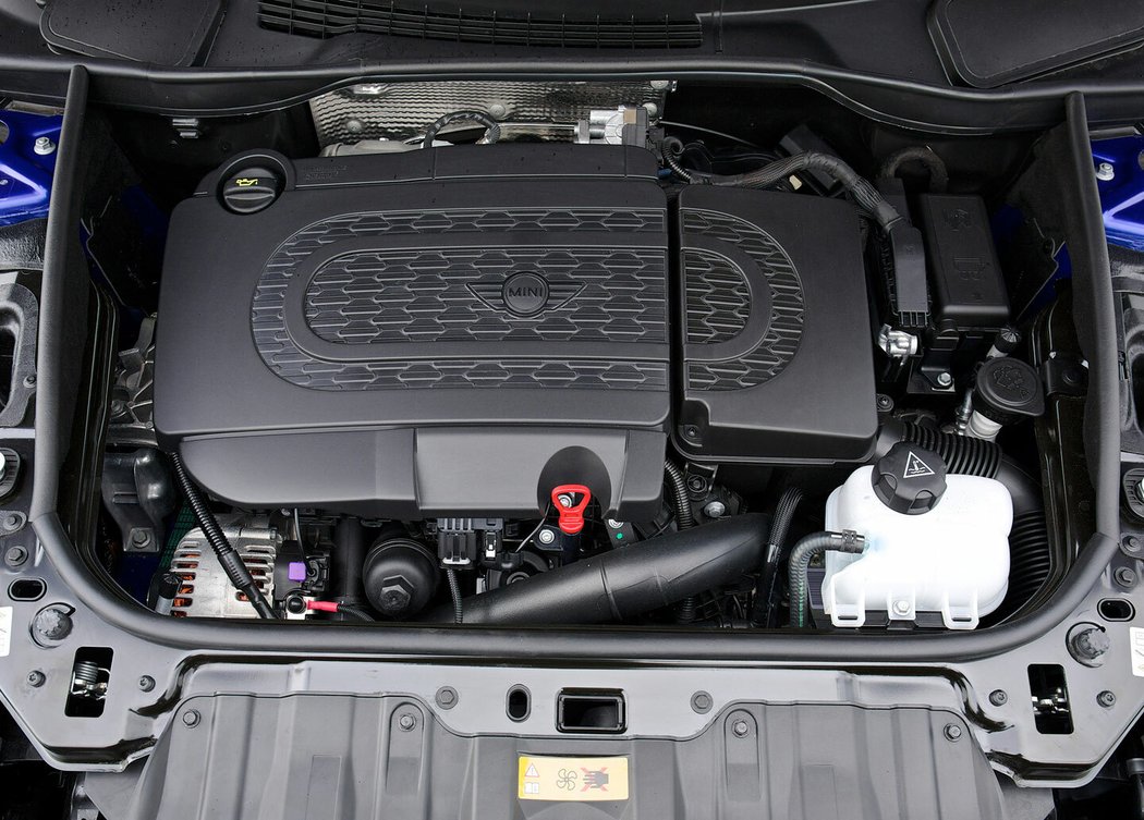 Diesely z rodiny BMW N47 tu jsou ve dvojí kubatuře (1,6 a 2,0 l), mohutně vytěžovaný okruh EGR a nevyzpytatelné rozvody dělají z obou dvou dost rizikovou volbu.