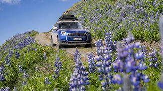 Minimum výbavy, maximum zážitků. Countryman zavezl posádku z Mnichova až na jih Islandu Minimum výbavy, maximum zážitků. Countryman zavezl posádku z Mnichova až na jih Islandu