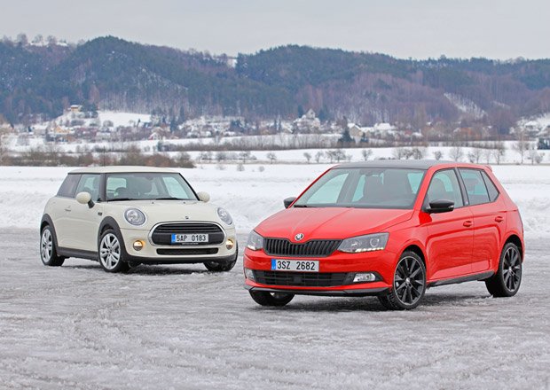 Mini One vs. Škoda Fabia 1.2 TSI Monte Carlo – Výbavou našlapaná Fabia, nebo základní Mini?