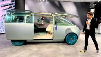 OBRAZEM: Autosalon v Los Angeles odhalil auta zítřka. Přibývá futuristických elektromobilů