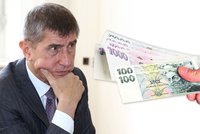 Babiš se zbavil Agrofertu a peníze z politiky rozdává. Z čeho jako žije?