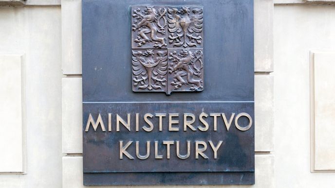 Ministerstvo kultury má od finančního úřadu dostat pokutu ve výši 426 milionů korun