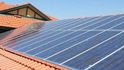 Ministerstvo průmyslu a obchodu (MPO) navrhuje, aby nárok na pevné výkupní ceny měly jen nejmenší zdroje, například malé domácí vodní elektrárny nebo solární panely na střechách domů.