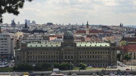 Ministerstvo průmyslu a obchodu sídlí na nábřeží Vltavy.