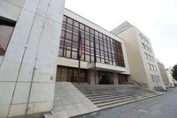 Boj o Hrad: Pět přihlášek má velké nedostatky, problém vznikl i u podpisů senátorů