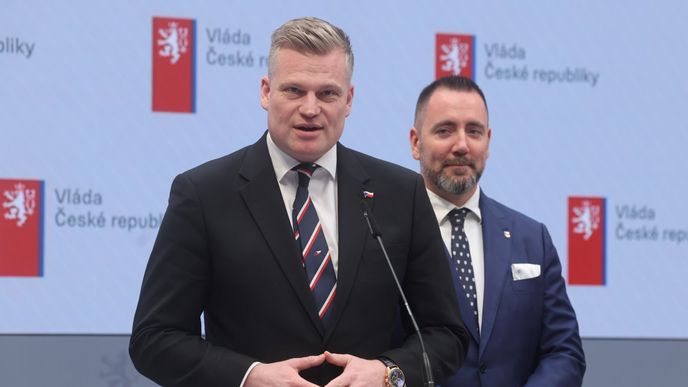 Nový nominant Motoristů na ministra životního prostředí Igor Červený. Nový nominant Motoristů na ministra životního prostředí Igor Červený.