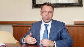 Ministr dopravy Vladimír Kremlík (ANO) během rozhovoru pro Blesk (3. 7. 2019)