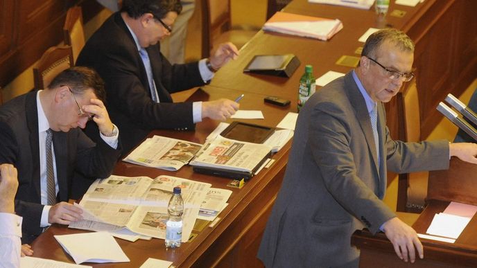 Ministr financí Miroslav Kalousek během jednání o rozpočtu