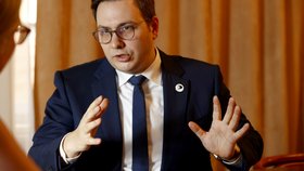 Ministr zahraničních věcí Jan Lipavský (Piráti) během rozhovoru pro Blesk Zprávy