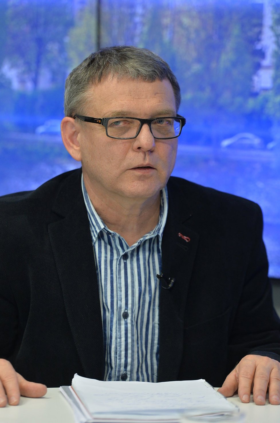 Ministr zahraničí Lubomír Zaorálek (ČSSD) ve studiu Blesku promluvil o vládní krizi
