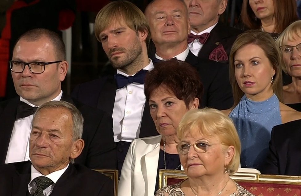 Poprvé od svatby na velké akci na veřejnosti: Novomanželé Adam a Olga Vojtěchovi na předávání státních vyznamenání