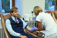 Čtyřicítku oslavil dobrým skutkem: Adam Vojtěch šel v den narozenin darovat krev
