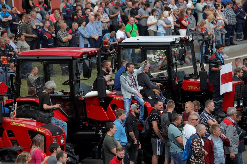 Masivní protesty v běloruském Minsku kvůli výsledkům voleb a sčítání hlasů (14. 8. 2020)