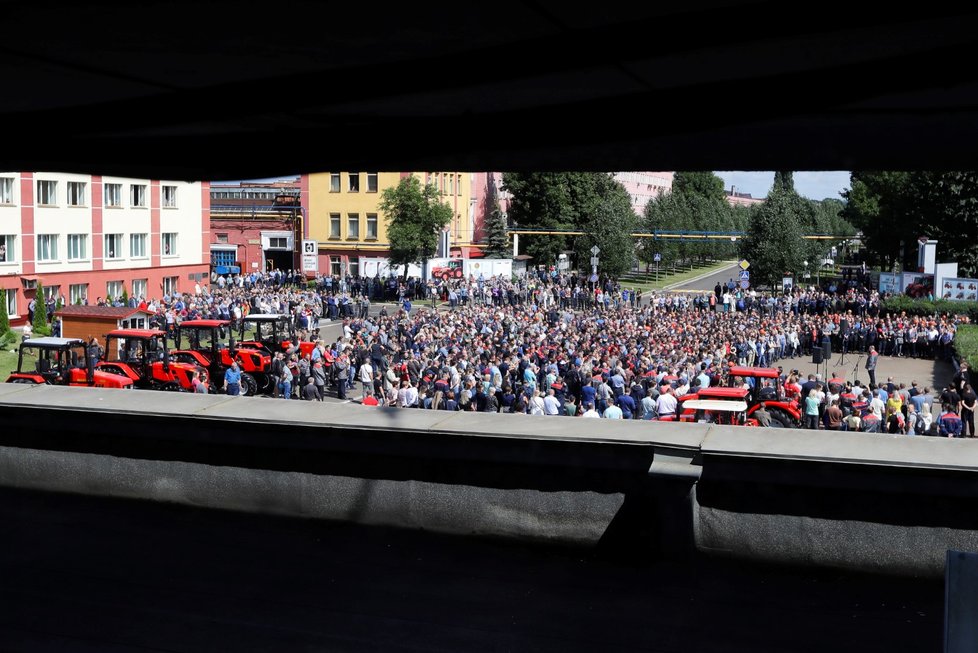 Masivní protesty v běloruském Minsku kvůli výsledkům voleb a sčítání hlasů (14. 8. 2020)