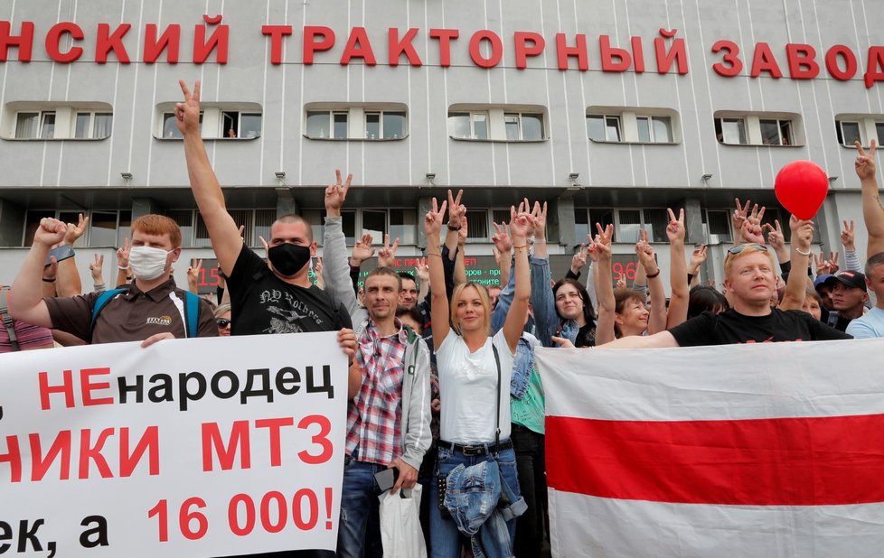 Masivní protesty v běloruském Minsku kvůli výsledkům voleb a sčítání hlasů (14. 8. 2020)