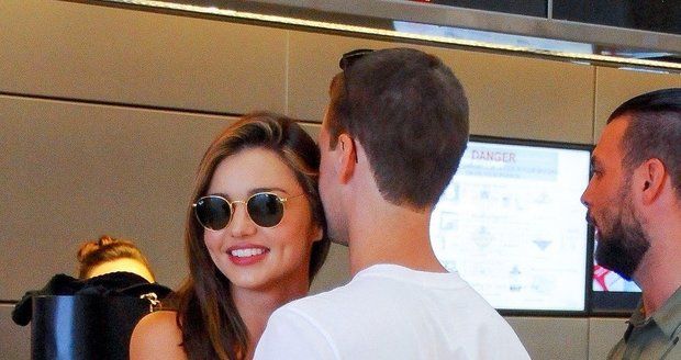 Miranda Kerr se svým přítelem Evanem Spiegelem.