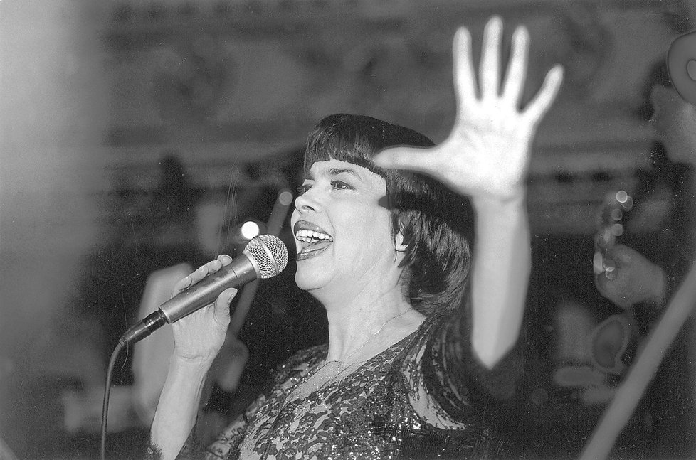 Šansoniérka Mireille Mathieu přijede do Prahy.