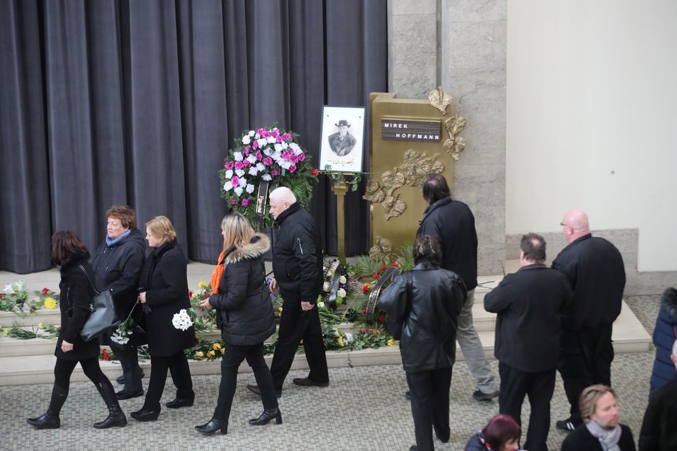 Pohřeb muzikanta a zakladatele Zelenáčů Mirka Hoffmana