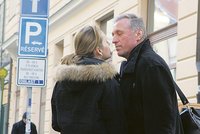 Talmanová zuří a dělá Topolánkovi dusno