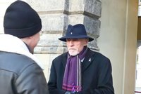 Jmenuji se Mirek a mám rakovinu slinivky! Topolánek v emotivním projevu popsal boj s nemocí a poděkoval ženě