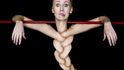 Srbka Mirjana Kika Milosevic bezesporu patří k nejnadanějším make-up artistkám současnosti. Srbka Mirjana Kika Milosevic bezesporu patří k nejnadanějším make-up artistkám současnosti.