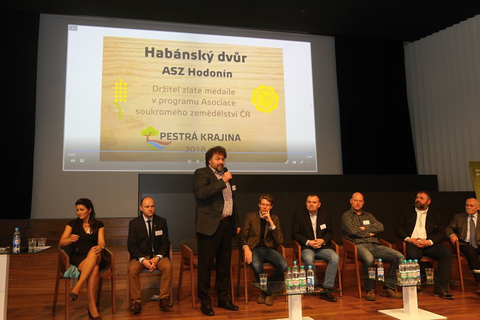 Miroslav Blahušek na konferenci Pestrá krajina.