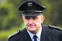 Zatčený policista: Pomáhal (si) a chránil (kapsu)?