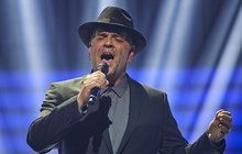 Zemřel kanadský zpěvák Leonard Cohen (†82): Pomohl Etzlerovi k vítězství!