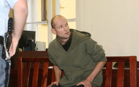 Miroslav Hanus včera u soudu dostal za znásilnění 10 let basy.