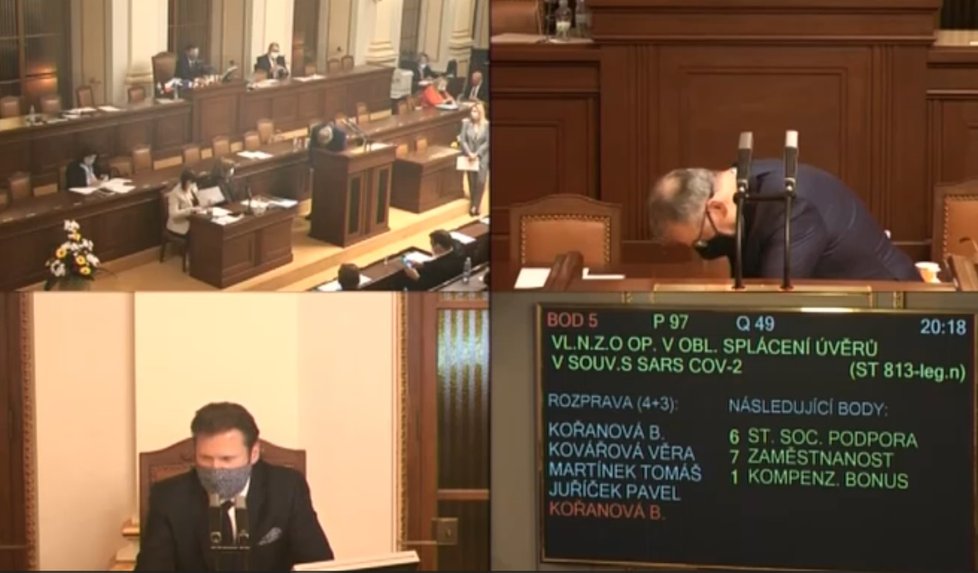 Sněmovna o koronaviru: Miroslav Kalousek (TOP 09) se zalomil u pultíku, spletl si bod poté, co byl změněn program schůze v jejím průběhu. „Jsem osel,&#34; hlesl exministr financí (7. 4. 2020)