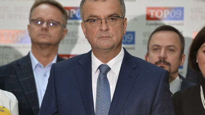 Miroslav Kalousek ve Sněmovně oznámil, že TOP 09 na Hrad nepůjde