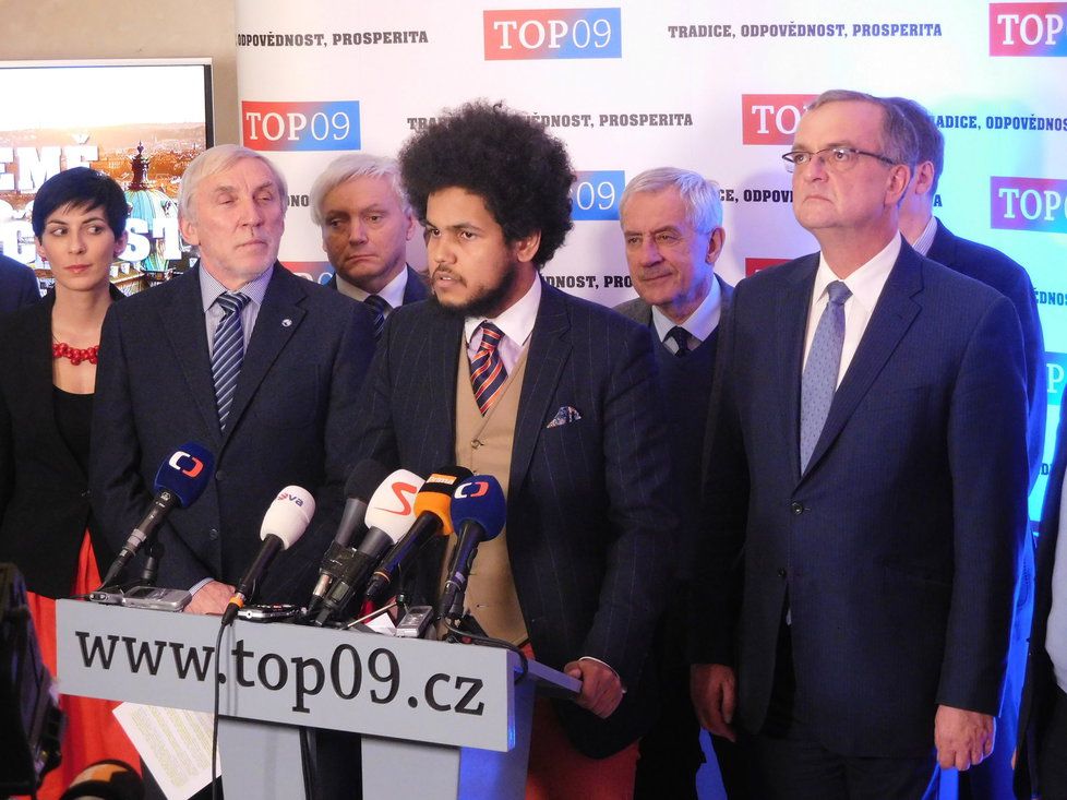 Miroslav Kalousek a jeho tým prezentoval vize Topky, mladé voliče má oslovit Dominik Feri.