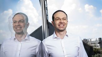 Každý bude mít v mobilu investice, platby i digitální účtenky, říká šéf České fintech asociace 