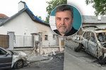 Místo zkázy. Palaščákův vůz lehl popelem, na odpis je i druhé auto, které stálo před domem.