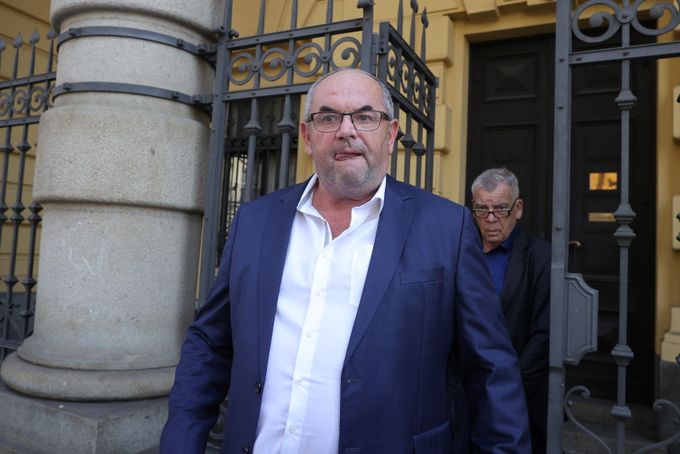 Změna: Peltův nástup do vězení se ze zdravotních důvodů odkládá. Na kdy? Změna: Peltův nástup do vězení se ze zdravotních důvodů odkládá. Na kdy?