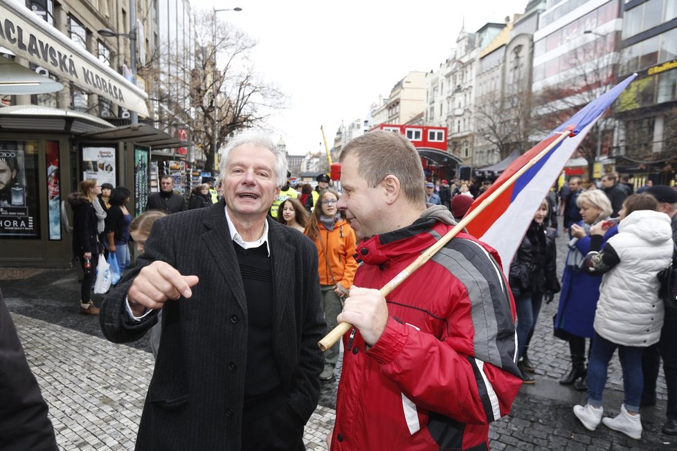 Miroslav Sládek 17. listopadu 2015 na Václavské náměstí