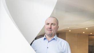 Umělá inteligence je zatím jen hračka, ale nepodceňujeme ji. Firmám umíme pomoci s čímkoli, říká šéf Deloitte Svoboda Umělá inteligence je zatím jen hračka, ale nepodceňujeme ji. Firmám umíme pomoci s čímkoli, říká šéf Deloitte Svoboda