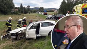 Při autonehodě na Klatovsku měl zemřít exministr Miroslav Toman starší.
