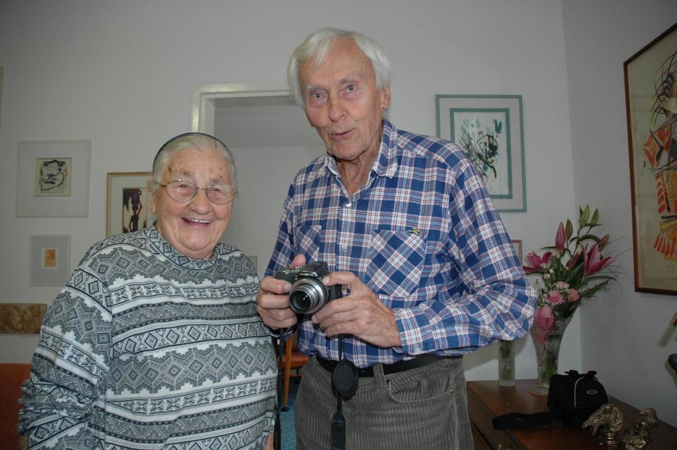 Zemřel cestovatel Miroslav Zikmund (†102).