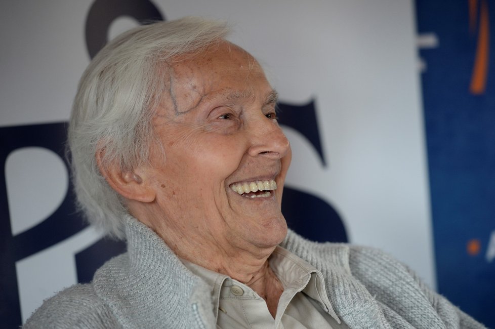 Zemřel legendární cestovatel Miroslav Zikmund. Dožil se krásných 102 let.