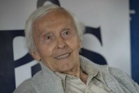 Zemřel legendární cestovatel Miroslav Zikmund (†102). S parťákem Hanzelkou dobývali svět